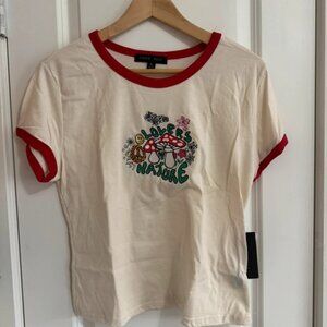 Embroidered mushroom cropped tee